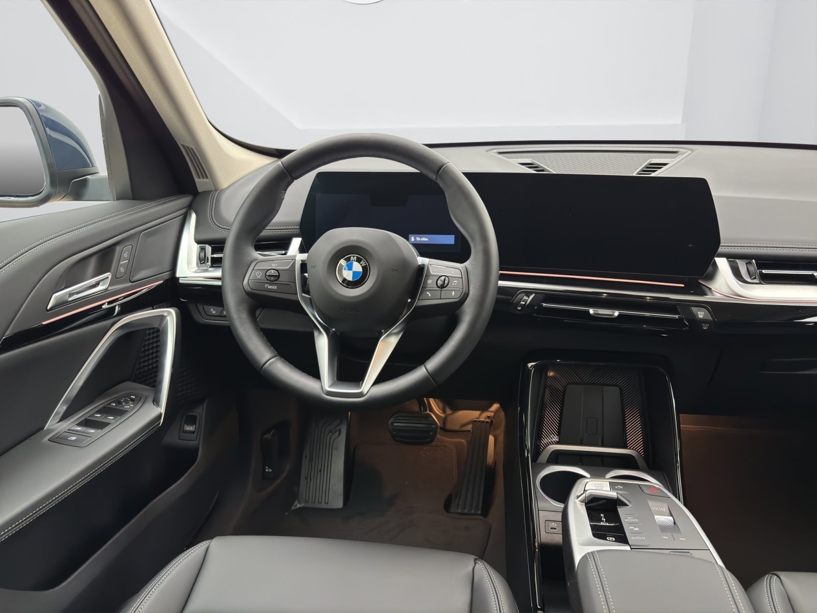Fahrzeugabbildung BMW X1 sDrive20i [xLine, AHK, ACC, RFK, 18 LMR, LED, SHZ]