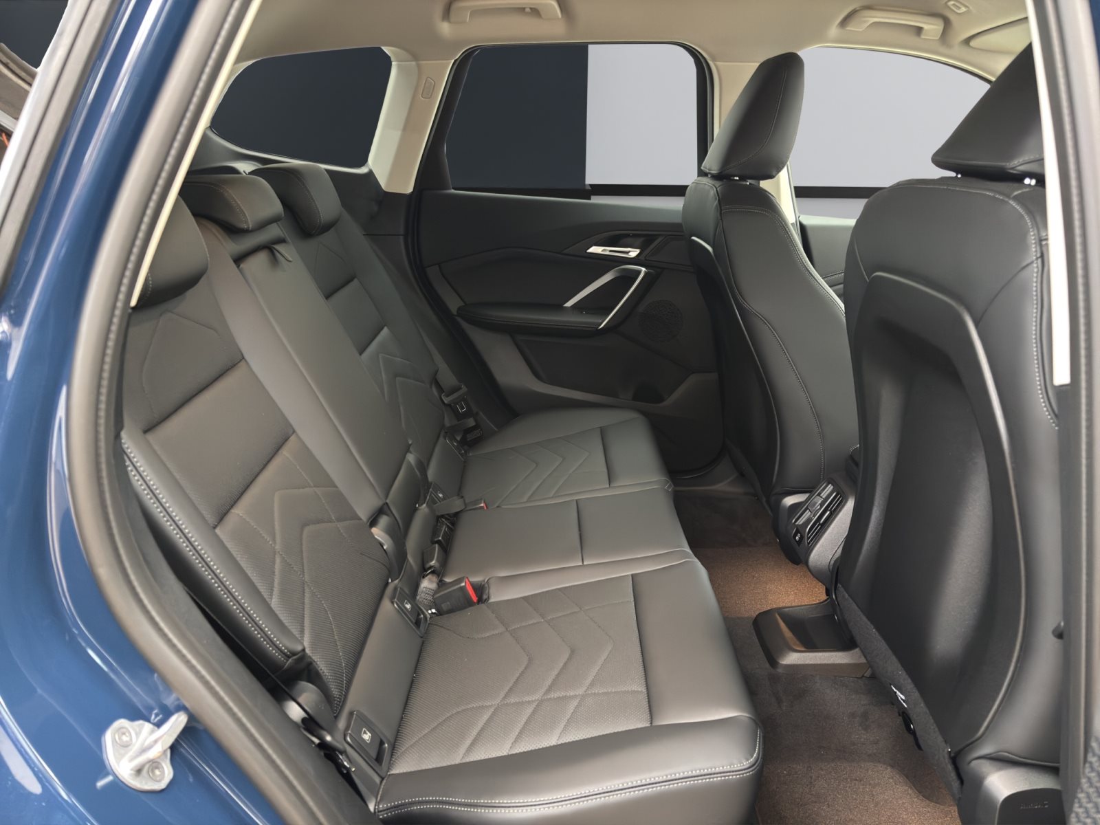 Fahrzeugabbildung BMW X1 sDrive20i [xLine, AHK, ACC, RFK, 18 LMR, LED, SHZ]