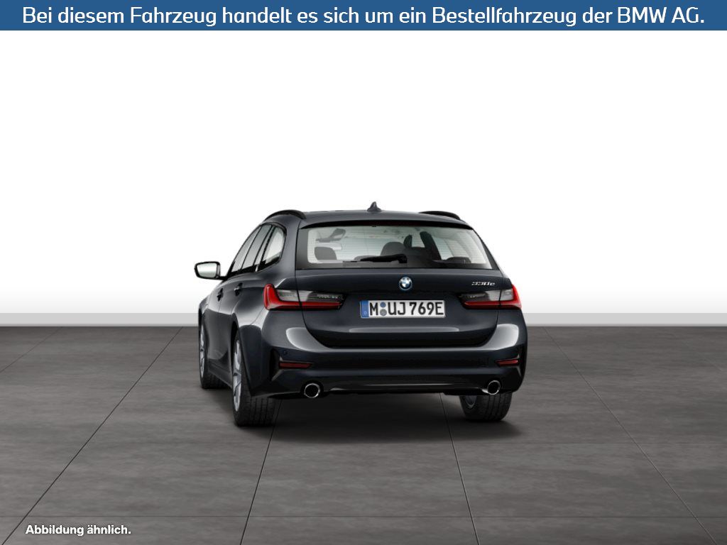 Fahrzeugabbildung BMW 330e Touring