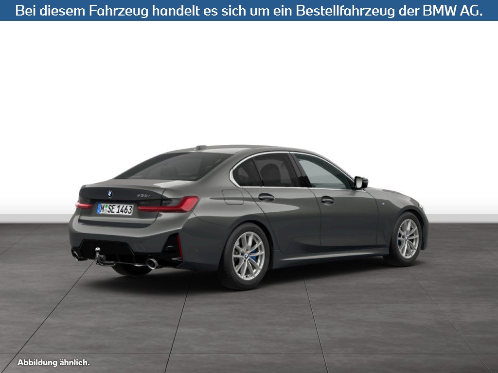 Fahrzeugabbildung BMW 330i Limousine