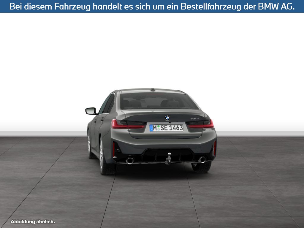 Fahrzeugabbildung BMW 330i Limousine