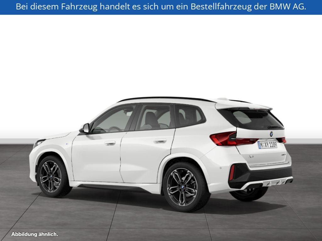 Fahrzeugabbildung BMW X1 sDrive20i