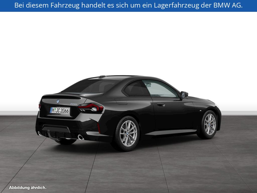 Fahrzeugabbildung BMW 220i Coupé