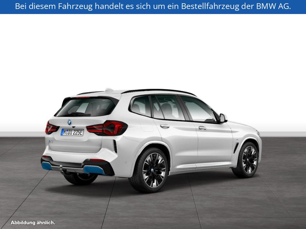 Fahrzeugabbildung BMW iX3 M Sport