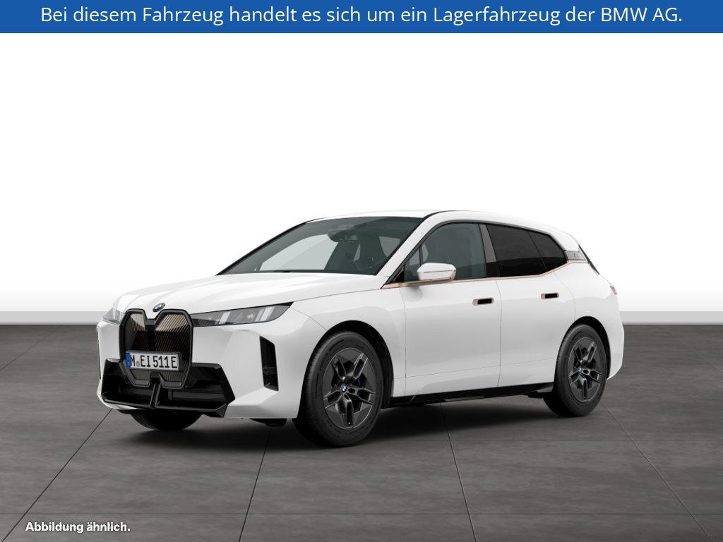 BMW iX xDrive45