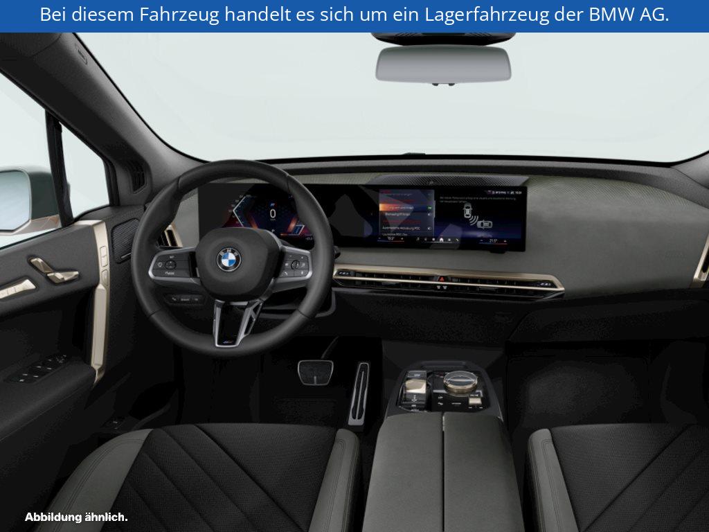 Fahrzeugabbildung BMW iX xDrive45