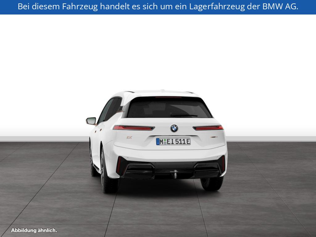 Fahrzeugabbildung BMW iX xDrive45