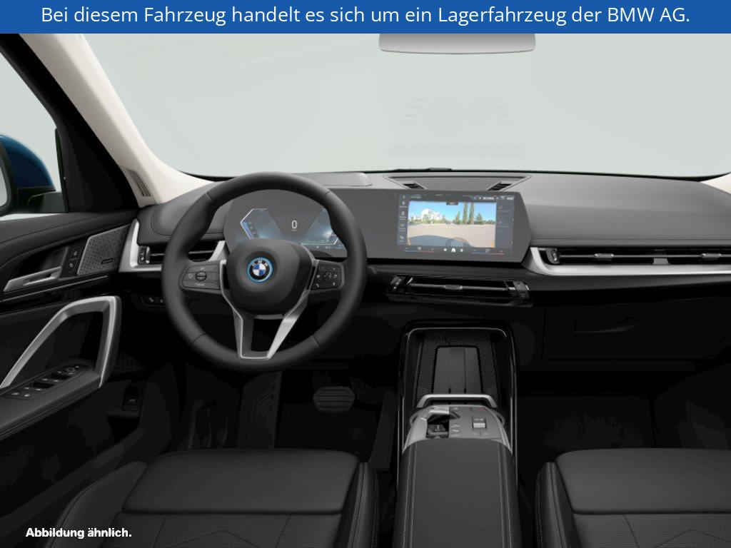 Fahrzeugabbildung BMW X1 xDrive25e