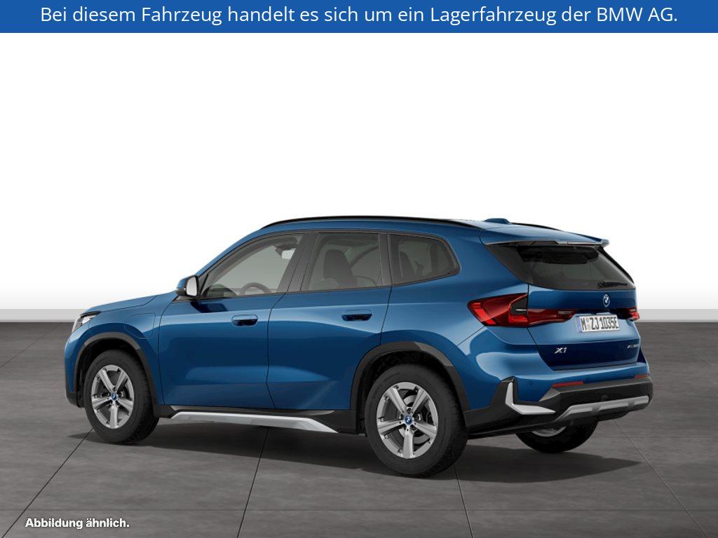 Fahrzeugabbildung BMW X1 xDrive25e
