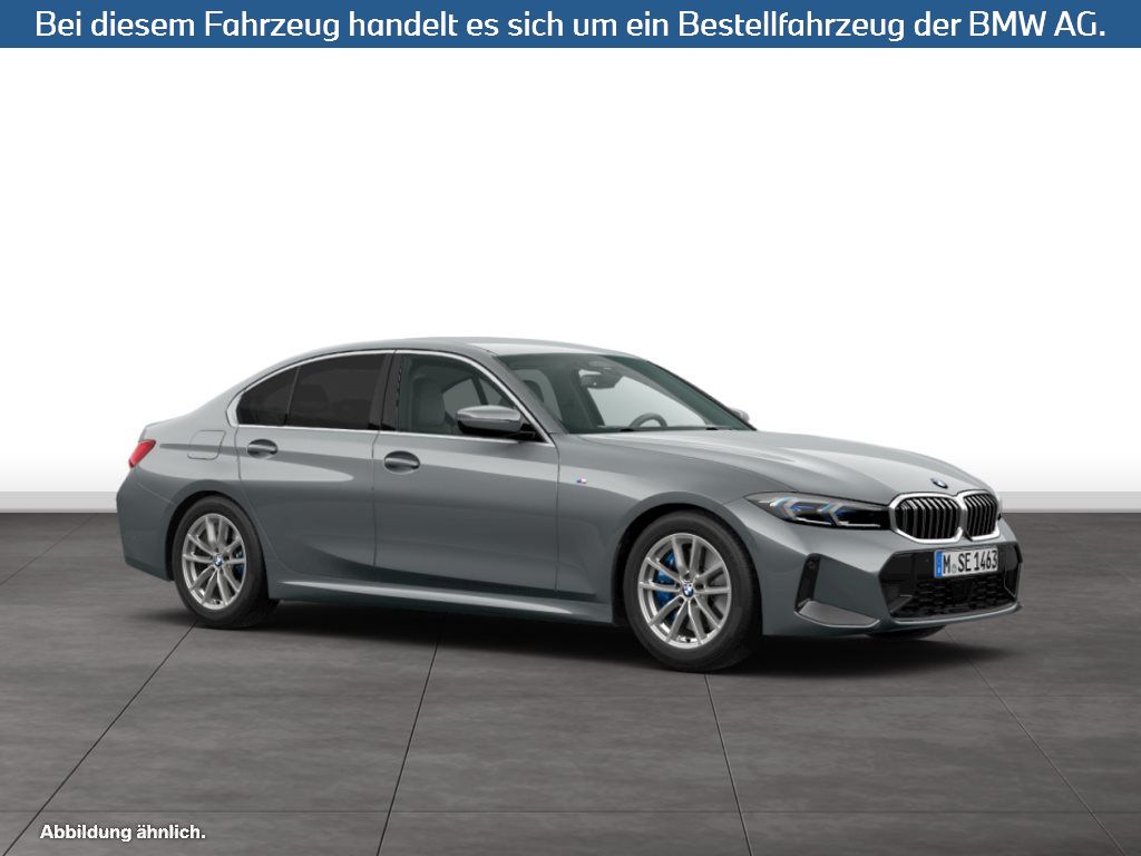 Fahrzeugabbildung BMW 330i Limousine