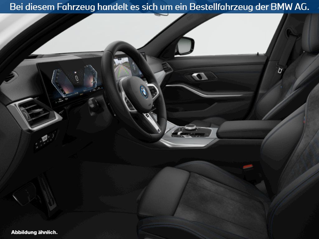 Fahrzeugabbildung BMW 330e Touring