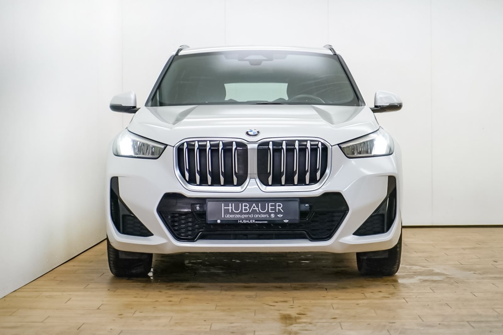 Fahrzeugabbildung BMW X1 xDrive23i [M Sport, Live Cockpit Plus, RFK]