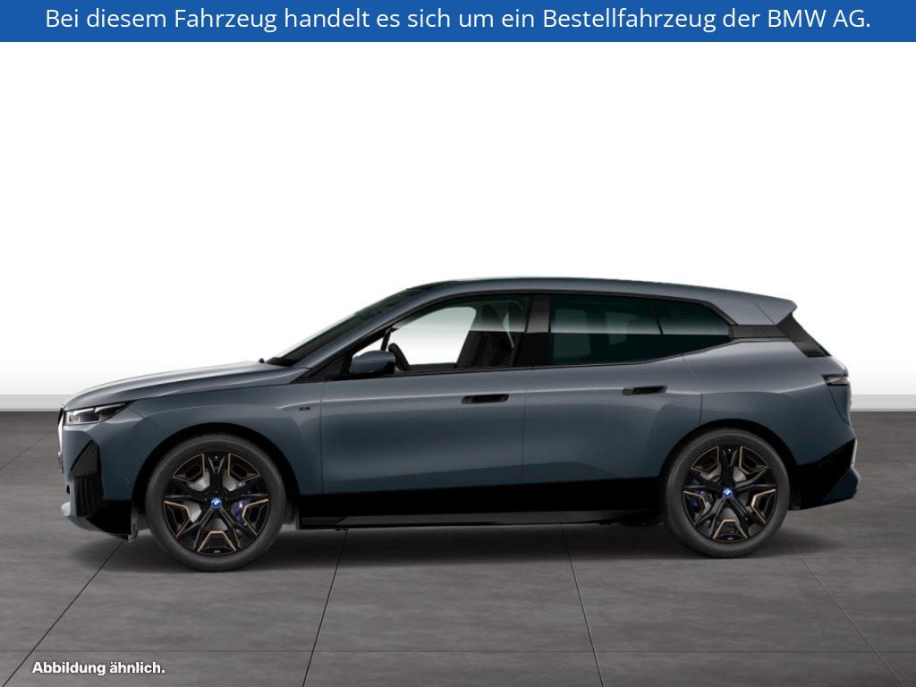 Fahrzeugabbildung BMW iX M60