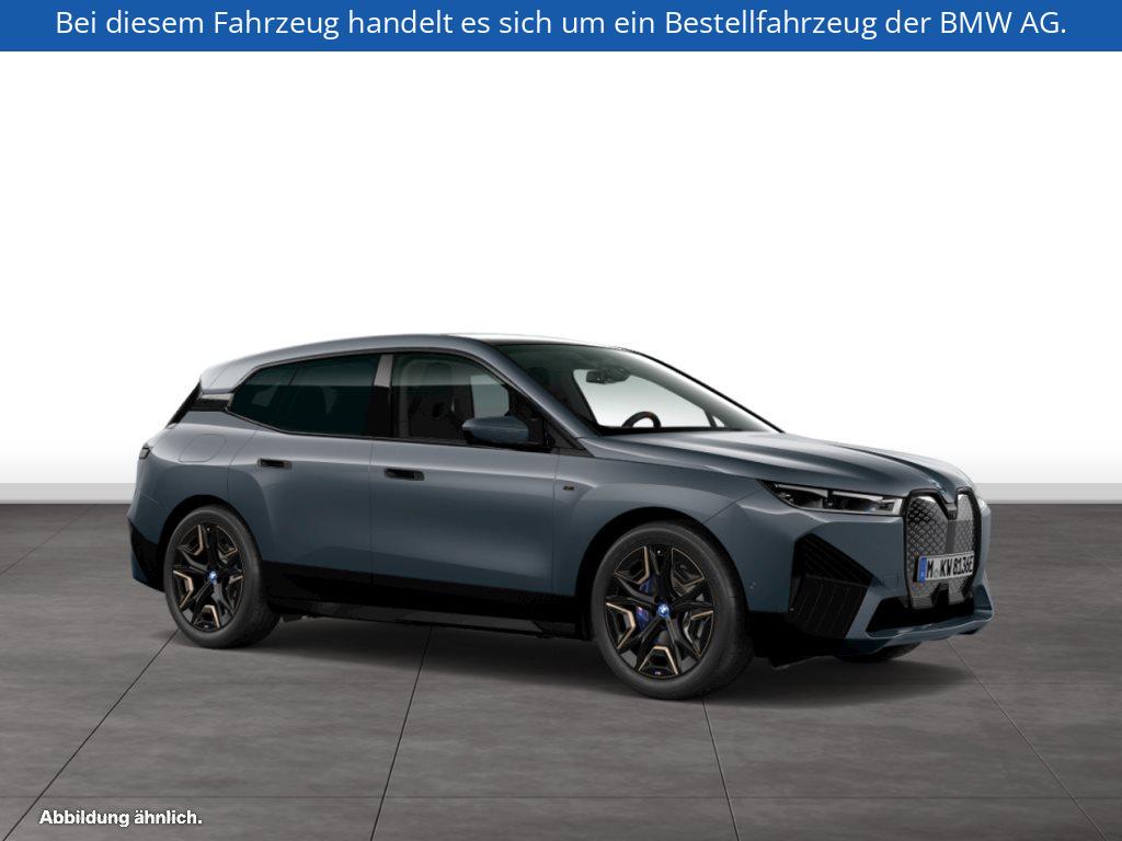 Fahrzeugabbildung BMW iX M60