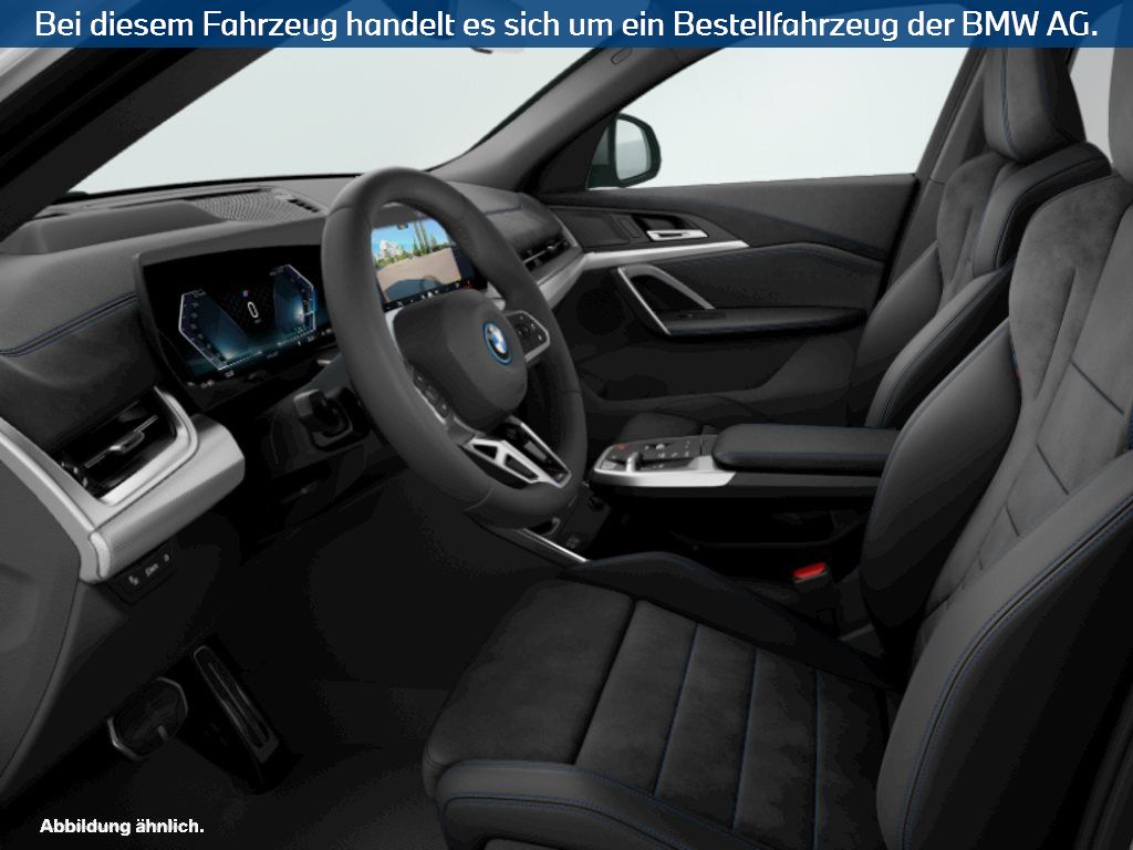 Fahrzeugabbildung BMW iX2 xDrive30
