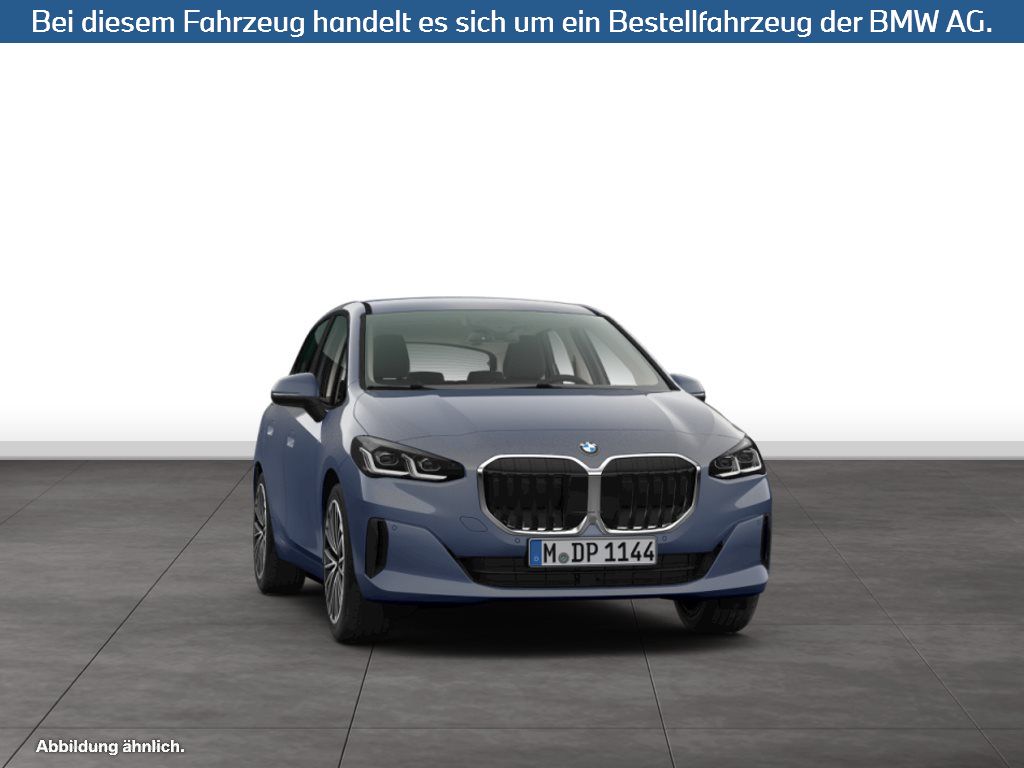 Fahrzeugabbildung BMW 223i xDrive Active Tourer