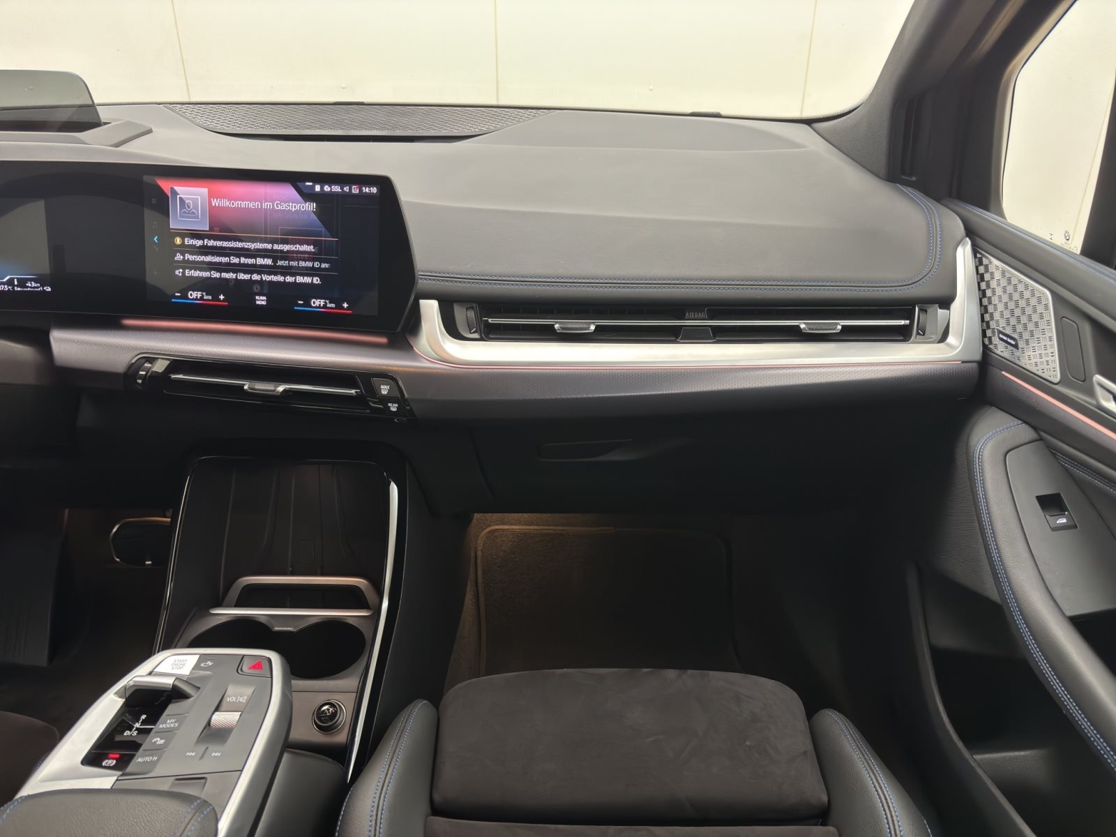 Fahrzeugabbildung BMW 230e xDrive Active Tourer [M Sport, ACC, AHK]