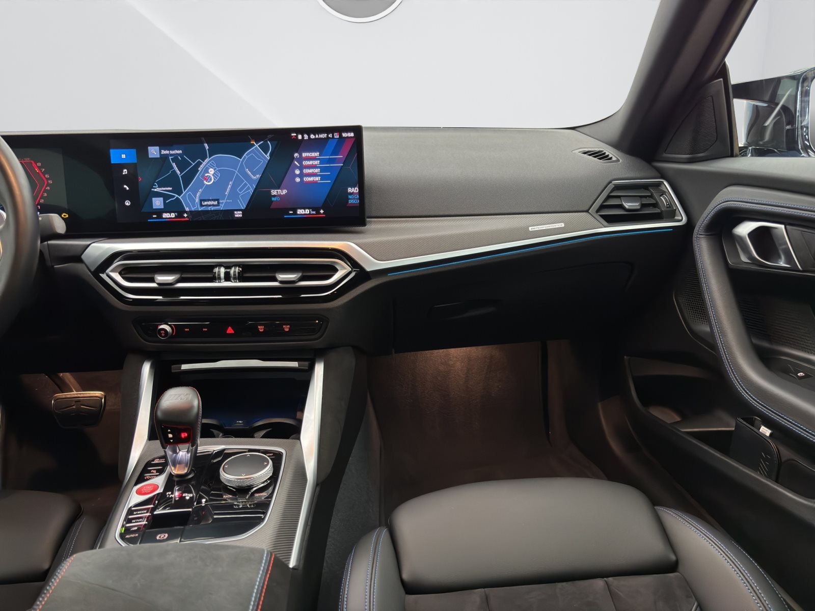 Fahrzeugabbildung BMW M2 Coupé [LC Plus, LED, RFK, HiFi, SHZ, Carbon]