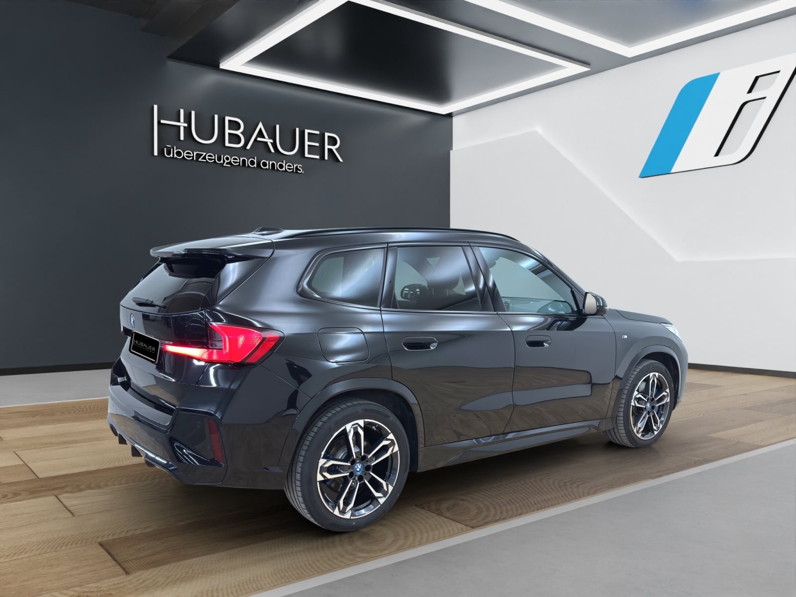Fahrzeugabbildung BMW X1 xDrive30e [M Sport, HUD, AHK, ACC, GSD, h&k Sound]