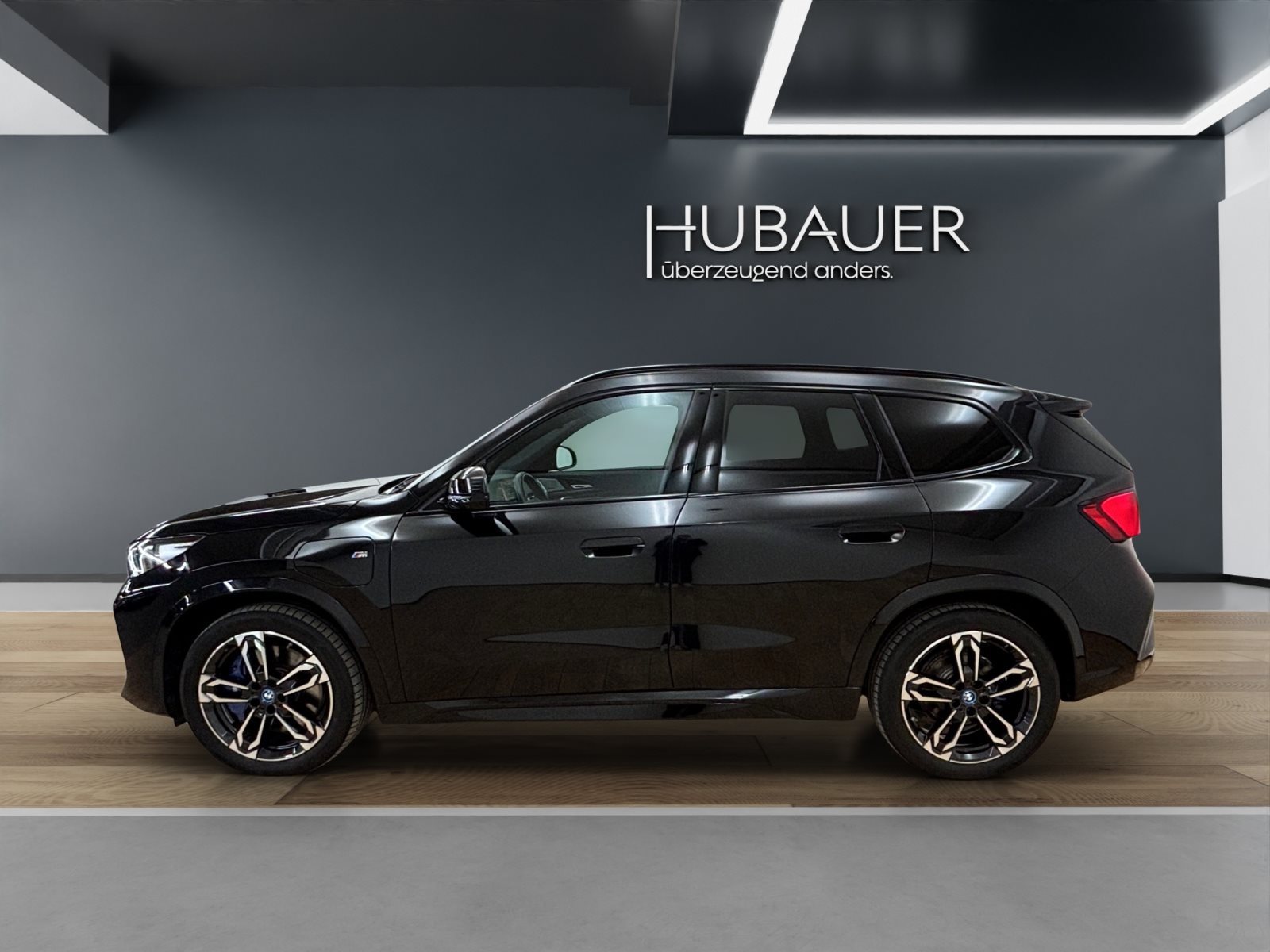 Fahrzeugabbildung BMW X1 xDrive30e [M Sport, HUD, AHK, ACC, GSD, h&k Sound]