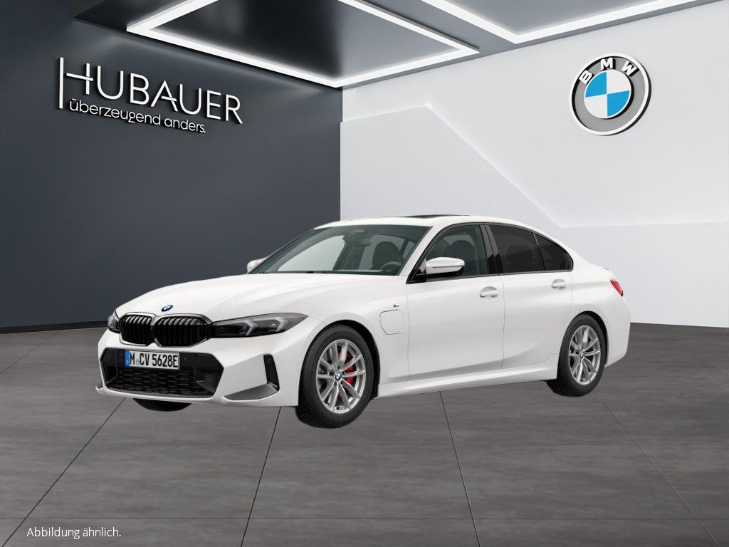 BMW 330e Limousine