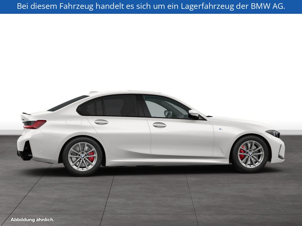 Fahrzeugabbildung BMW 330e Limousine
