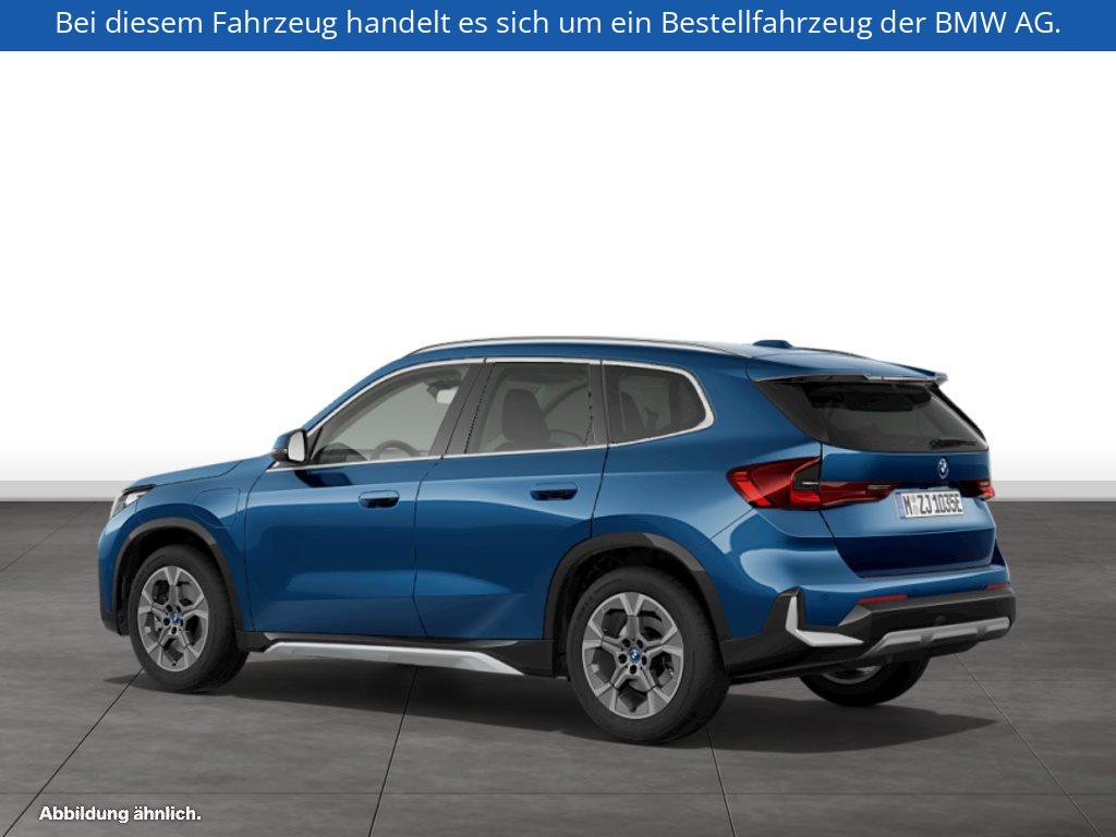Fahrzeugabbildung BMW X1 xDrive25e