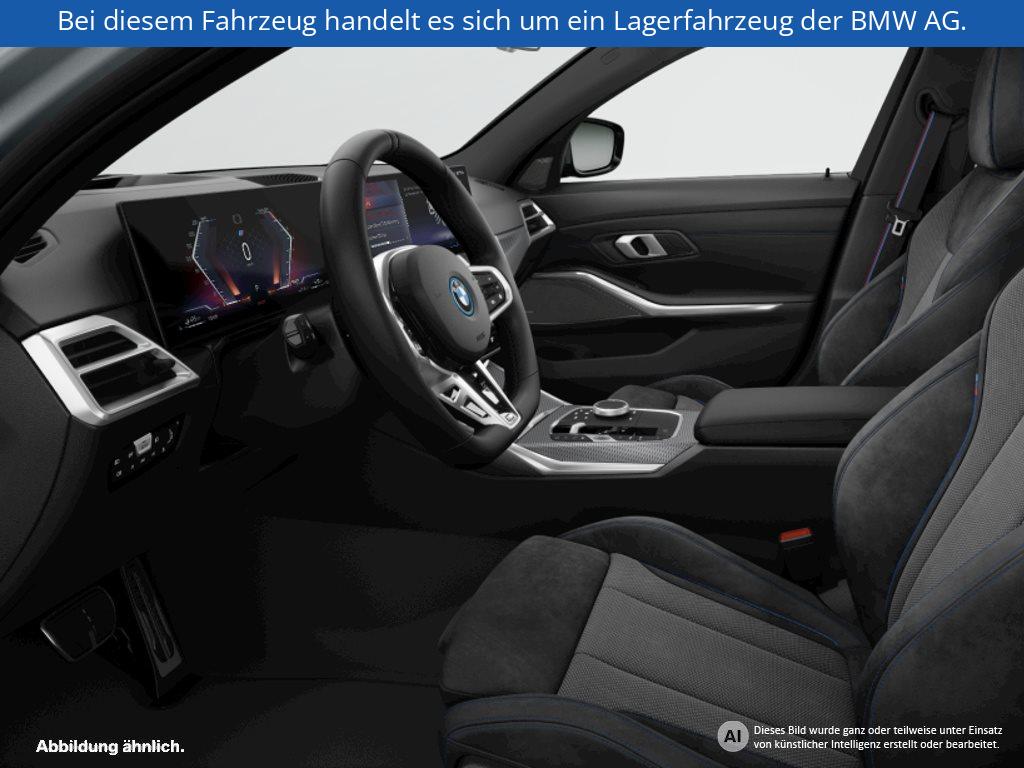 Fahrzeugabbildung BMW 330e xDrive Touring