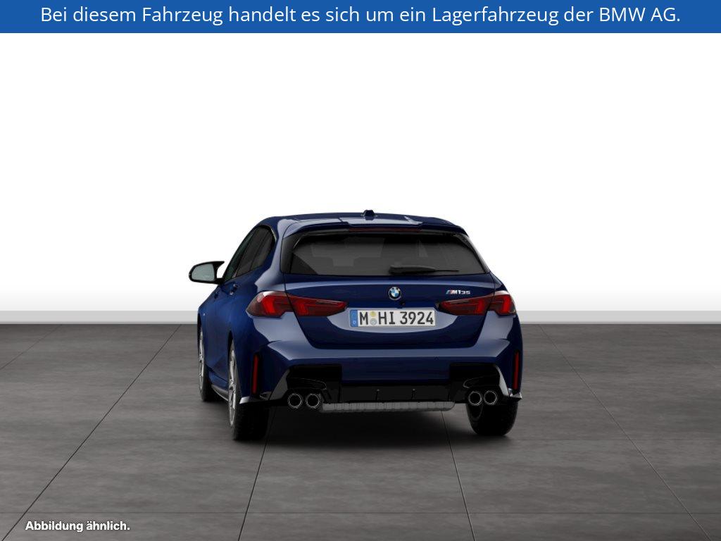 Fahrzeugabbildung BMW M135 xDrive