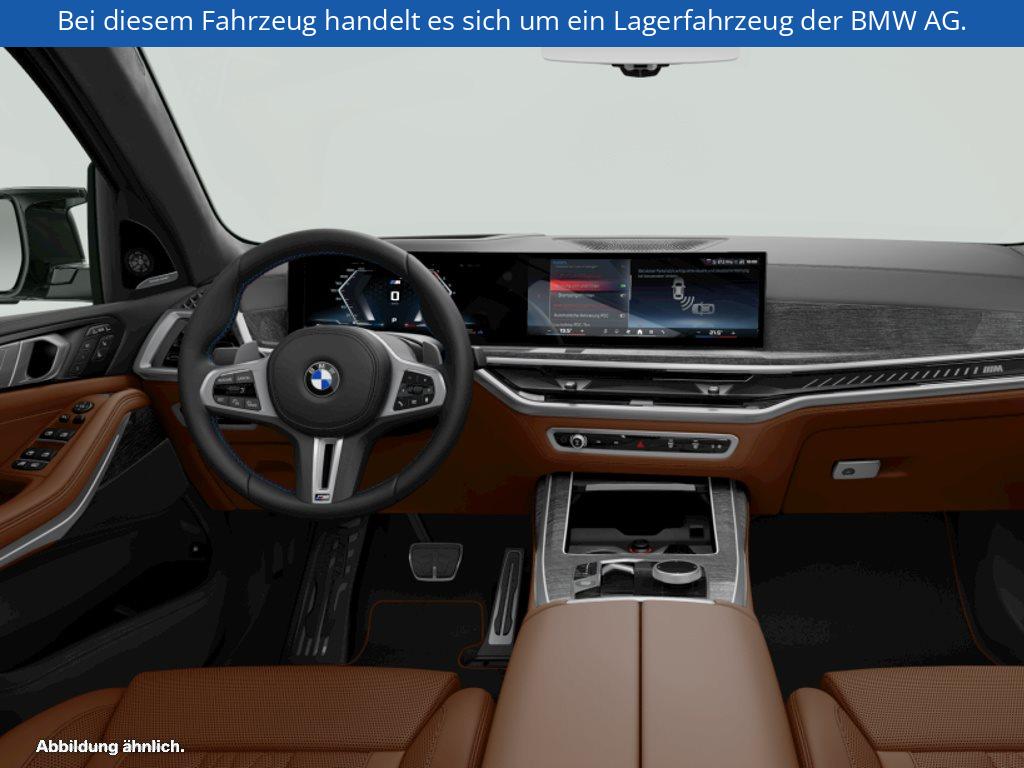 Fahrzeugabbildung BMW X7 M60i xDrive