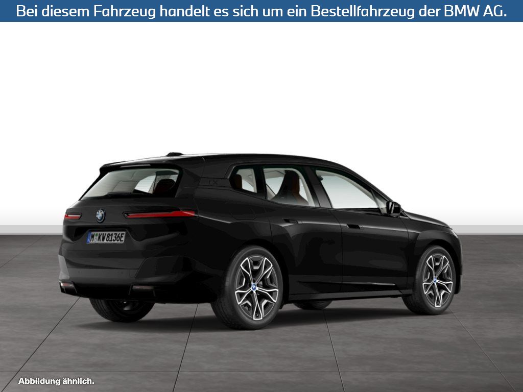 Fahrzeugabbildung BMW iX xDrive40