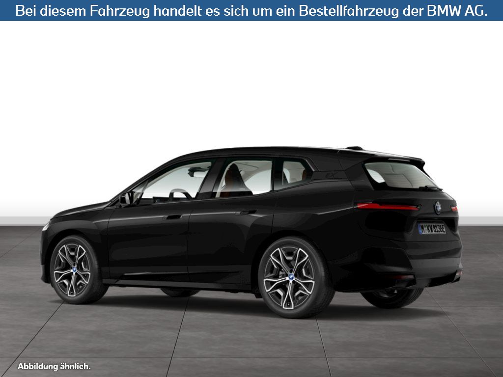 Fahrzeugabbildung BMW iX xDrive40
