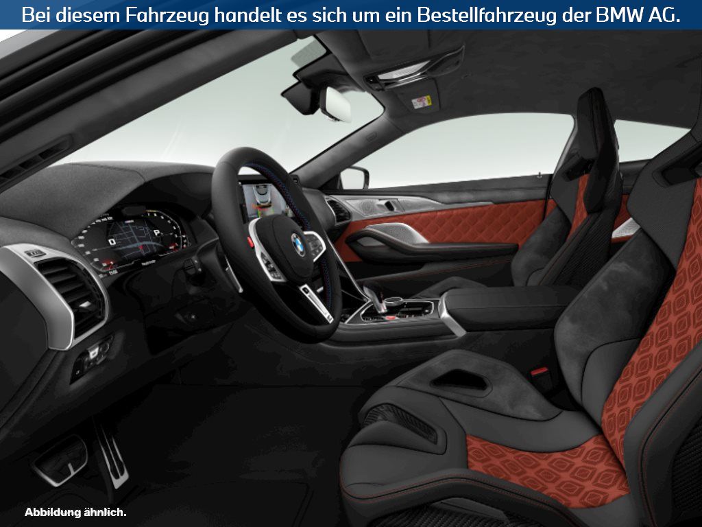 Fahrzeugabbildung BMW M8 Coupé