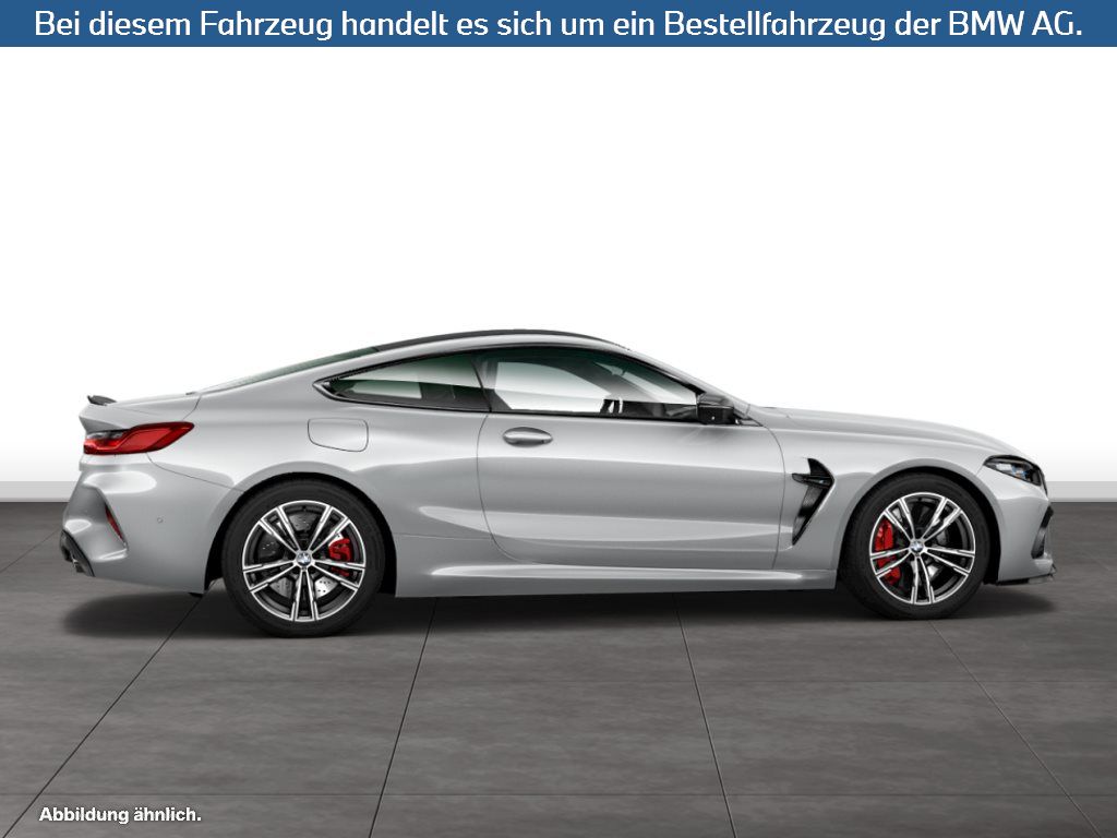 Fahrzeugabbildung BMW M8 Coupé