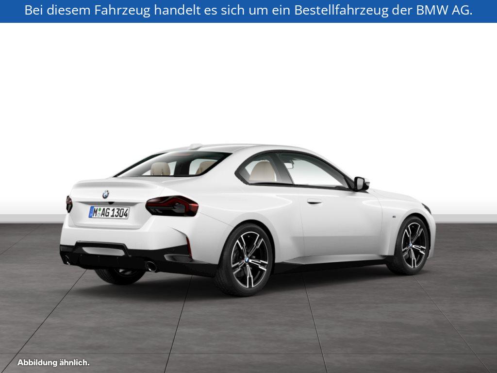 Fahrzeugabbildung BMW 218i Coupé