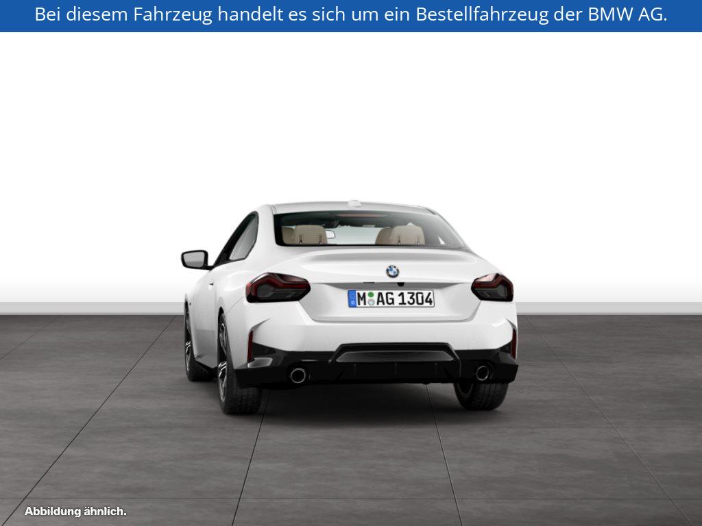 Fahrzeugabbildung BMW 218i Coupé