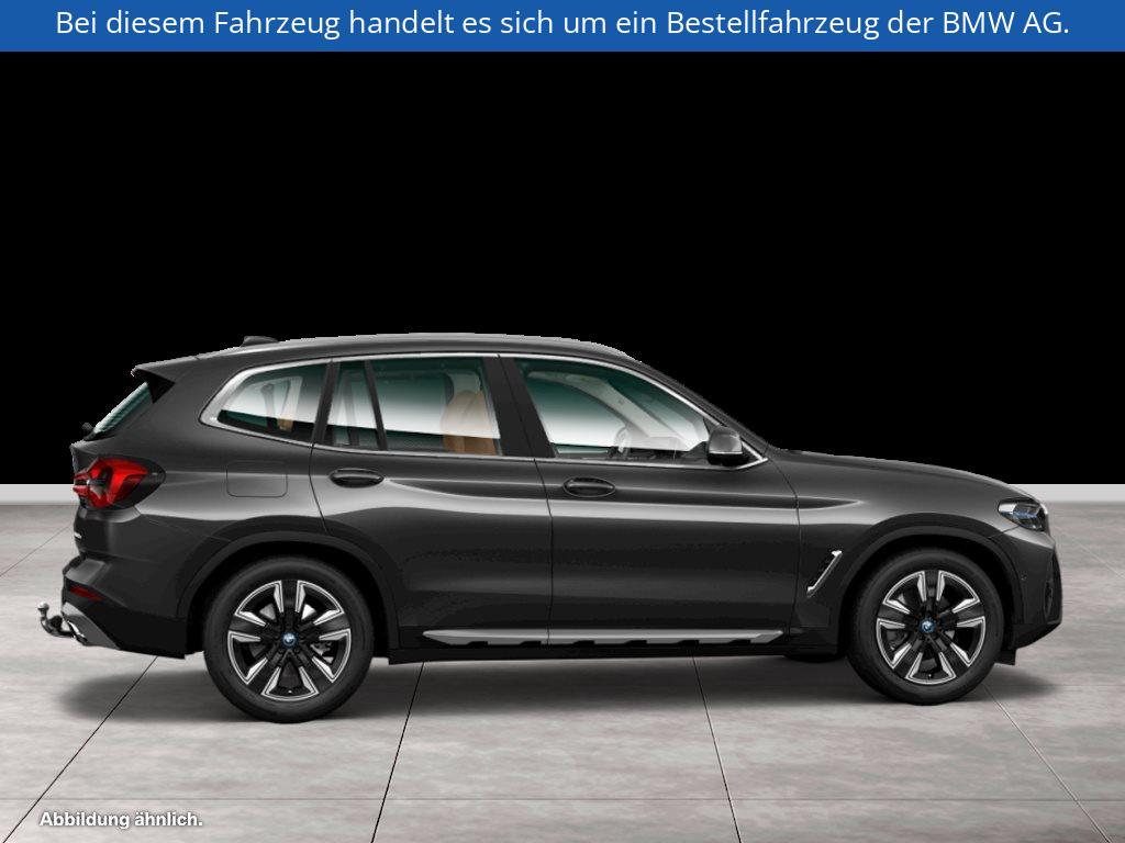 Fahrzeugabbildung BMW X3 xDrive30e