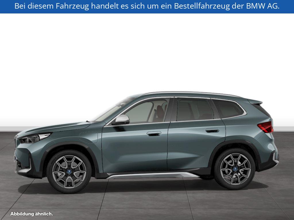Fahrzeugabbildung BMW X1 xDrive25e