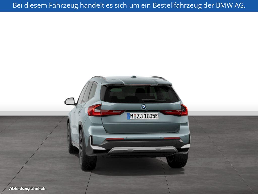 Fahrzeugabbildung BMW X1 xDrive25e