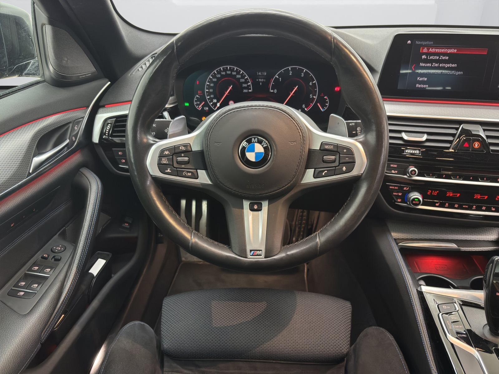 Fahrzeugabbildung BMW 530d xDrive Touring [M Sport, Navi Prof., Pano]
