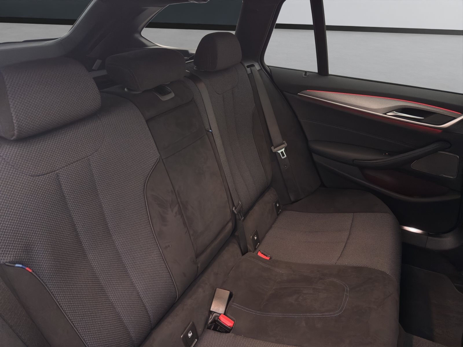 Fahrzeugabbildung BMW 530d xDrive Touring [M Sport, Navi Prof., Pano]