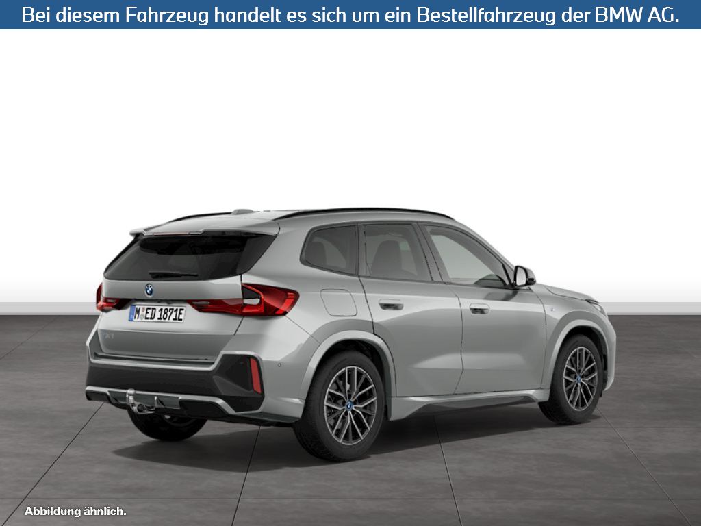 Fahrzeugabbildung BMW iX1 xDrive30