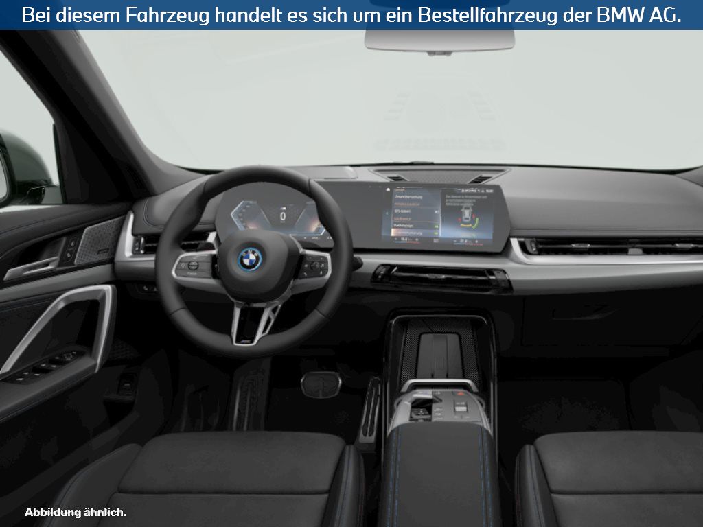 Fahrzeugabbildung BMW iX1 xDrive30