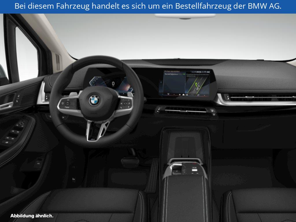 Fahrzeugabbildung BMW 216i Active Tourer