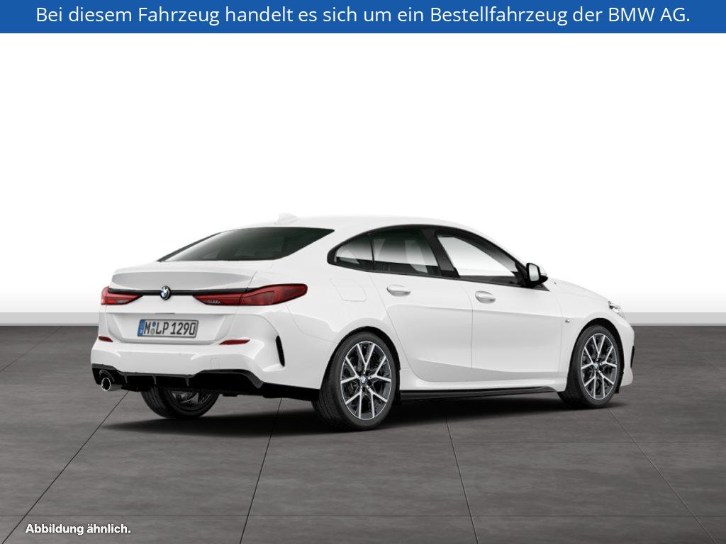Fahrzeugabbildung BMW 218i Gran Coupé