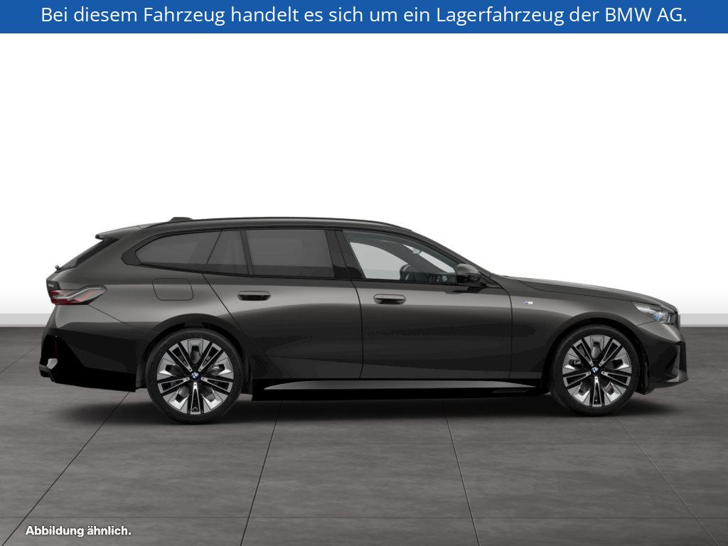Fahrzeugabbildung BMW i5 eDrive40 Touring