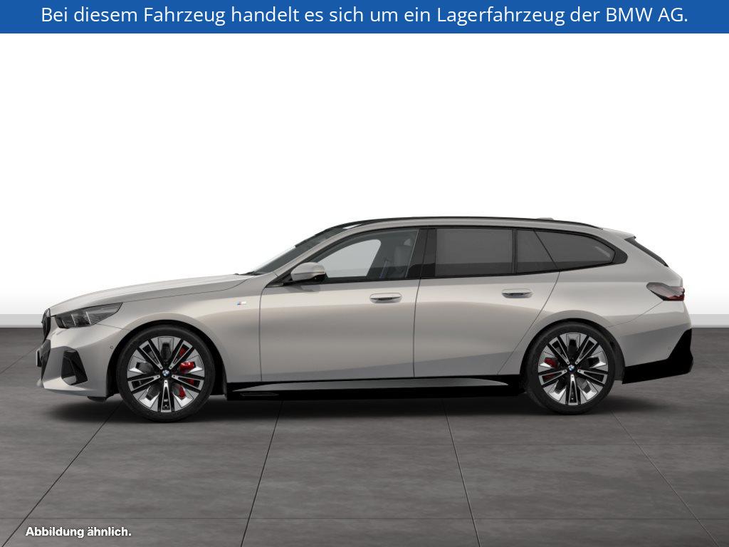 Fahrzeugabbildung BMW i5 eDrive40 Touring