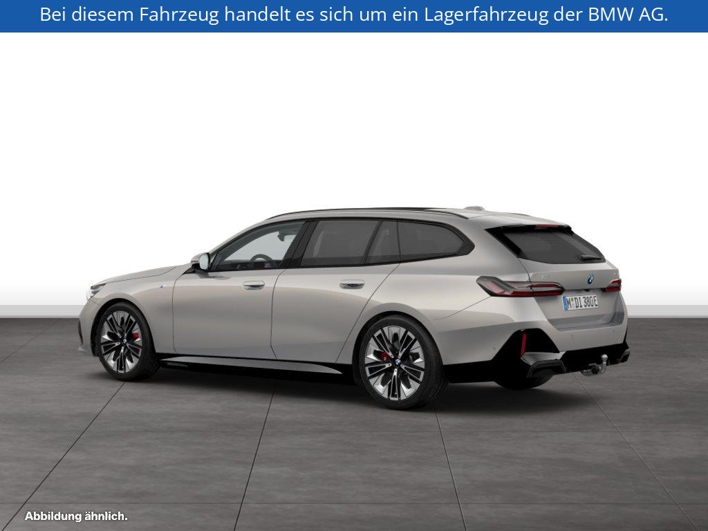 Fahrzeugabbildung BMW i5 eDrive40 Touring