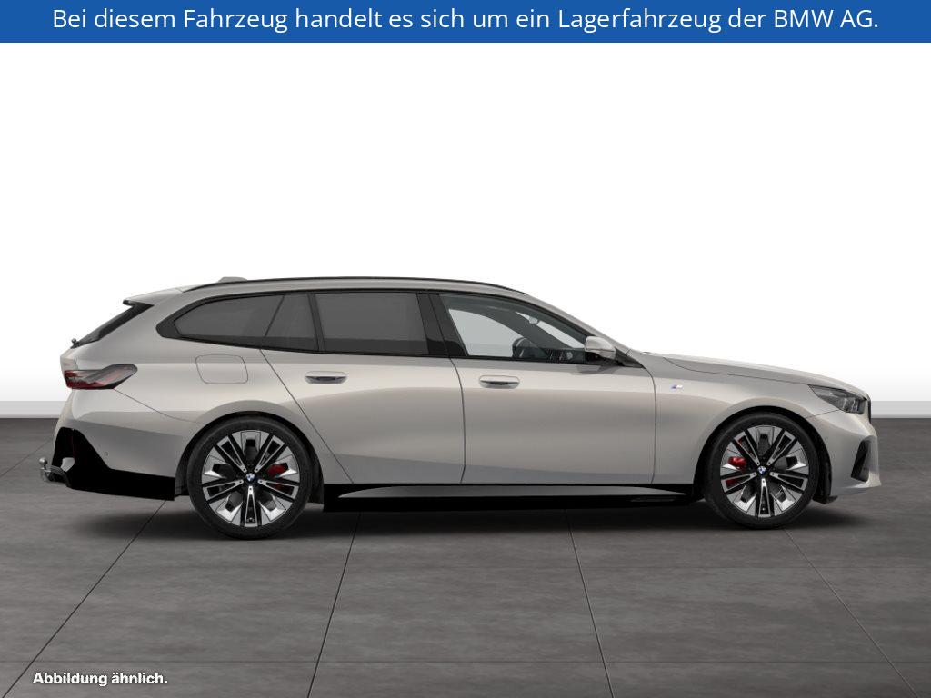 Fahrzeugabbildung BMW i5 eDrive40 Touring