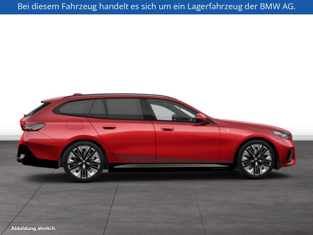 Fahrzeugabbildung BMW i5 xDrive40 Touring